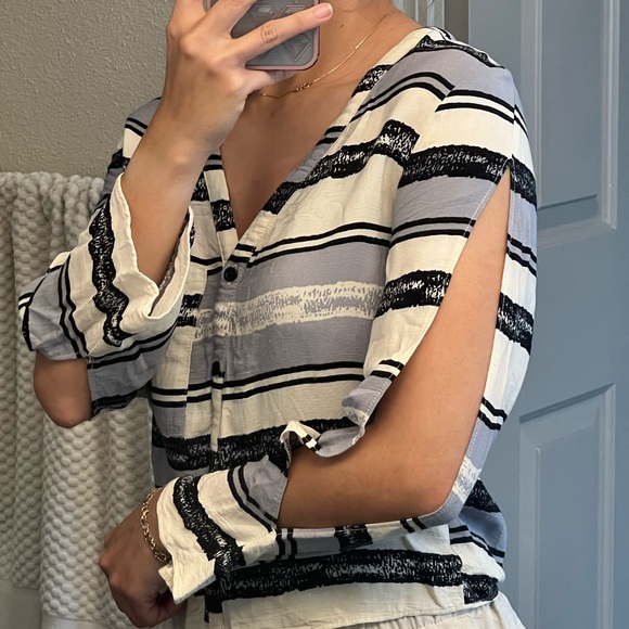 Topshop striped cutout sleeve size 2 - Picture 2 of 6